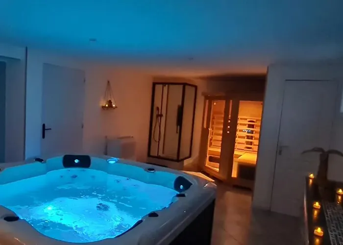 Katharos Avec Et Piscine Willa Vesly